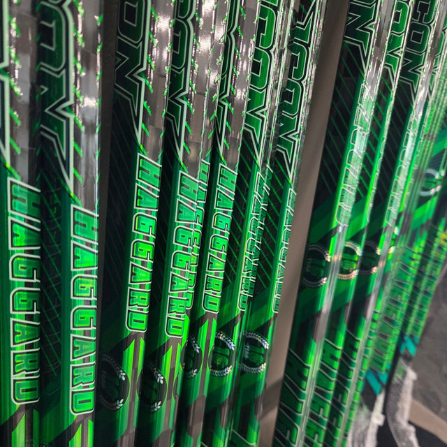 2026 Hockey Stick Buying Guide: Kick Points & Blade Curves, Explained